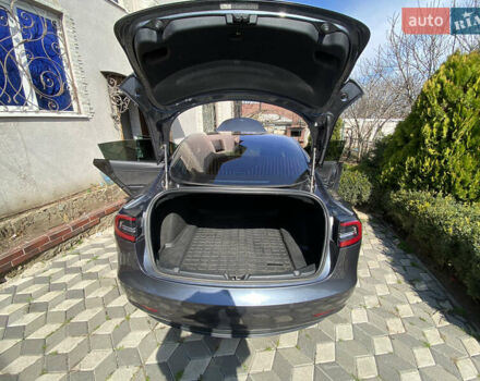 Синий Тесла Модель 3, объемом двигателя 0 л и пробегом 94 тыс. км за 15900 $, фото 18 на Automoto.ua