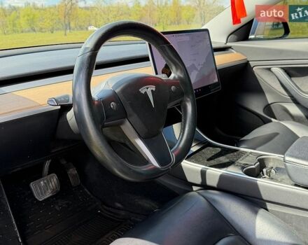 Синий Тесла Модель 3, объемом двигателя 0 л и пробегом 160 тыс. км за 17500 $, фото 15 на Automoto.ua