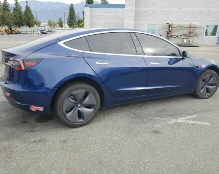 Синій Тесла Модель 3, об'ємом двигуна 0 л та пробігом 96 тис. км за 11300 $, фото 3 на Automoto.ua