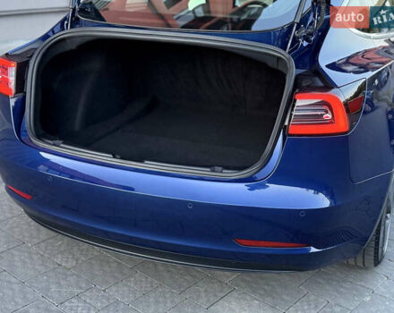 Синій Тесла Модель 3, об'ємом двигуна 0 л та пробігом 104 тис. км за 17990 $, фото 96 на Automoto.ua