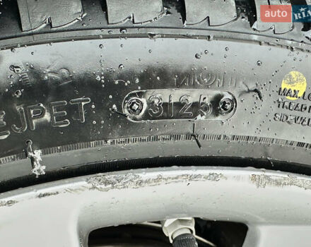 Синий Тесла Модель 3, объемом двигателя 0 л и пробегом 145 тыс. км за 14500 $, фото 21 на Automoto.ua