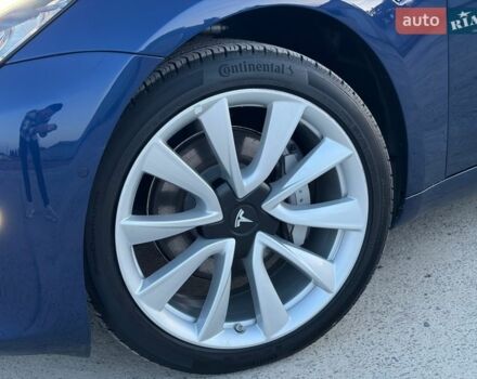 Синий Тесла Модель 3, объемом двигателя 0 л и пробегом 101 тыс. км за 18300 $, фото 41 на Automoto.ua