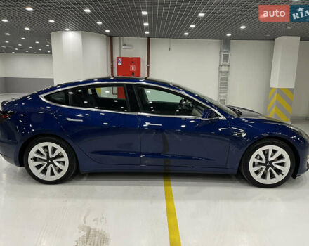 Тесла Модель 3 2018 у Києві на Automoto.ua Синій Тесла Модель 3, об'ємом двигуна 0 л та пробігом 48 тис. км за 31000 $, фото 20 на Automoto.ua