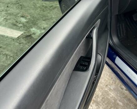 Синій Тесла Модель 3, об'ємом двигуна 0 л та пробігом 107 тис. км за 17500 $, фото 7 на Automoto.ua