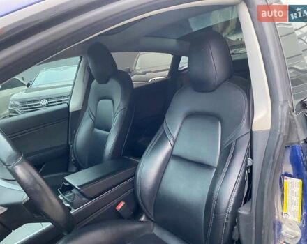 Синий Тесла Модель 3, объемом двигателя 0 л и пробегом 197 тыс. км за 14700 $, фото 13 на Automoto.ua