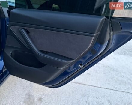 Синий Тесла Модель 3, объемом двигателя 0 л и пробегом 101 тыс. км за 18300 $, фото 66 на Automoto.ua