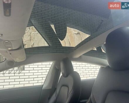 Синий Тесла Модель 3, объемом двигателя 0 л и пробегом 69 тыс. км за 19320 $, фото 7 на Automoto.ua