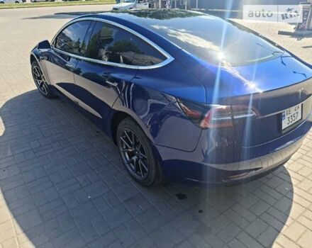 Синий Тесла Модель 3, объемом двигателя 0 л и пробегом 45 тыс. км за 23599 $, фото 1 на Automoto.ua