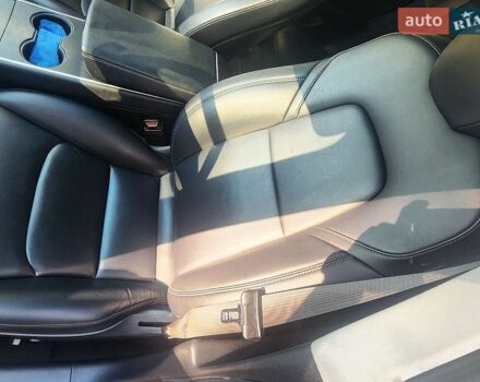 Синій Тесла Модель 3, об'ємом двигуна 0 л та пробігом 235 тис. км за 15500 $, фото 19 на Automoto.ua