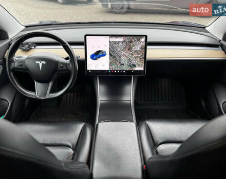 Синий Тесла Модель 3, объемом двигателя 0 л и пробегом 170 тыс. км за 15800 $, фото 5 на Automoto.ua