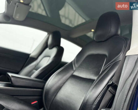 Синий Тесла Модель 3, объемом двигателя 0 л и пробегом 170 тыс. км за 15800 $, фото 7 на Automoto.ua