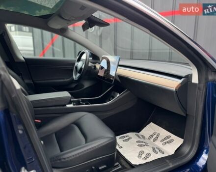Синий Тесла Модель 3, объемом двигателя 0 л и пробегом 103 тыс. км за 15900 $, фото 52 на Automoto.ua