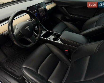 Синий Тесла Модель 3, объемом двигателя 0 л и пробегом 128 тыс. км за 15500 $, фото 30 на Automoto.ua