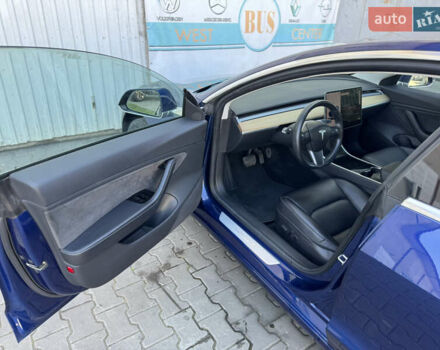Синий Тесла Модель 3, объемом двигателя 0 л и пробегом 305 тыс. км за 13300 $, фото 22 на Automoto.ua