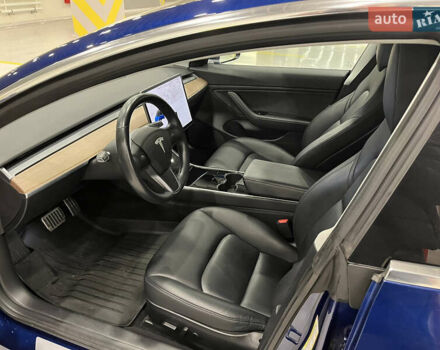 Тесла Модель 3 2018 у Києві на Automoto.ua Синій Тесла Модель 3, об'ємом двигуна 0 л та пробігом 48 тис. км за 31000 $, фото 24 на Automoto.ua