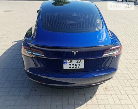 Синий Тесла Модель 3, объемом двигателя 0 л и пробегом 45 тыс. км за 23599 $, фото 3 на Automoto.ua