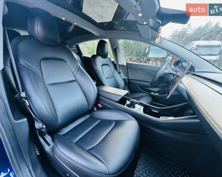 Синій Тесла Модель 3, об'ємом двигуна 0 л та пробігом 87 тис. км за 17900 $, фото 20 на Automoto.ua