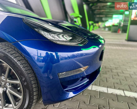 Синий Тесла Модель 3, объемом двигателя 0 л и пробегом 80 тыс. км за 15900 $, фото 30 на Automoto.ua