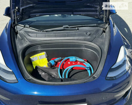 Синий Тесла Модель 3, объемом двигателя 0 л и пробегом 78 тыс. км за 24000 $, фото 3 на Automoto.ua