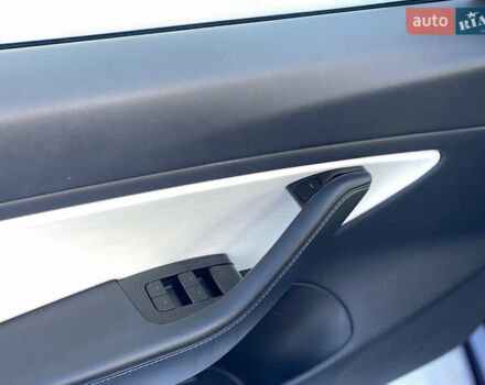 Синий Тесла Модель 3, объемом двигателя 0 л и пробегом 155 тыс. км за 17800 $, фото 42 на Automoto.ua