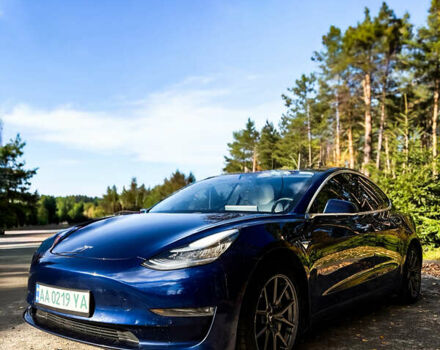 Синий Тесла Модель 3, объемом двигателя 0 л и пробегом 160 тыс. км за 16999 $, фото 3 на Automoto.ua