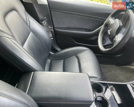 Синій Тесла Модель 3, об'ємом двигуна 0 л та пробігом 102 тис. км за 15900 $, фото 15 на Automoto.ua