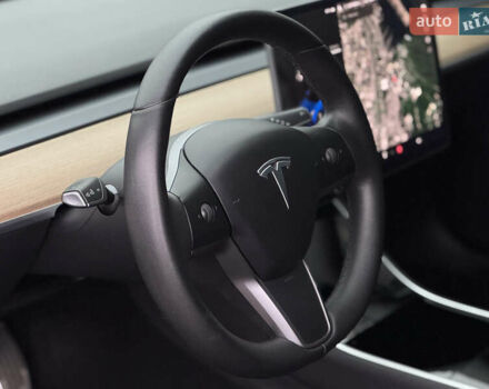 Синий Тесла Модель 3, объемом двигателя 0 л и пробегом 114 тыс. км за 19500 $, фото 14 на Automoto.ua