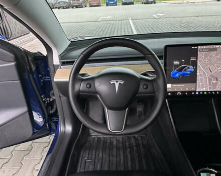 Синий Тесла Модель 3, объемом двигателя 0 л и пробегом 80 тыс. км за 15900 $, фото 51 на Automoto.ua