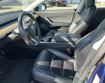 Синий Тесла Модель 3, объемом двигателя 0 л и пробегом 72 тыс. км за 16000 $, фото 5 на Automoto.ua
