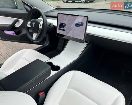 Синий Тесла Модель 3, объемом двигателя 0 л и пробегом 53 тыс. км за 20500 $, фото 17 на Automoto.ua