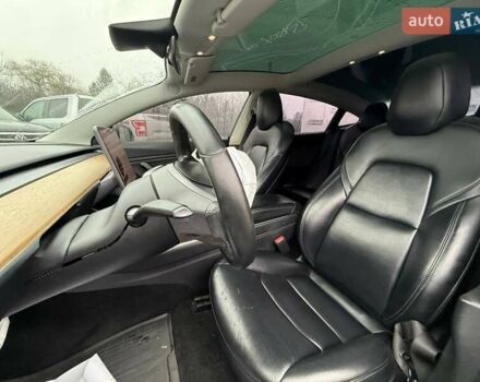 Синий Тесла Модель 3, объемом двигателя 0 л и пробегом 129 тыс. км за 12200 $, фото 19 на Automoto.ua