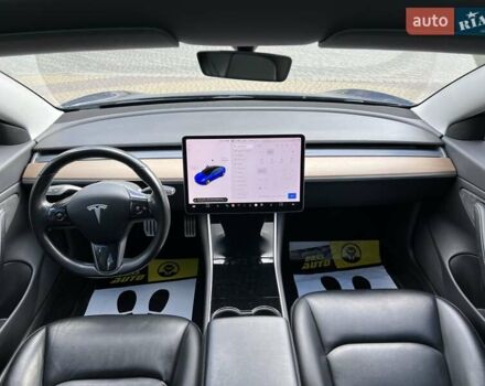 Тесла Модель 3 2019 у Львові на Automoto.ua Синій Тесла Модель 3, об'ємом двигуна 0 л та пробігом 130 тис. км за 16700 $, фото 10 на Automoto.ua