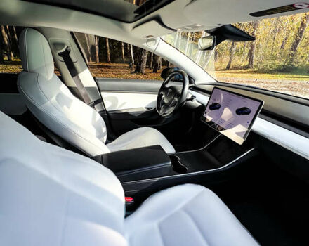 Синий Тесла Модель 3, объемом двигателя 0 л и пробегом 160 тыс. км за 16999 $, фото 13 на Automoto.ua