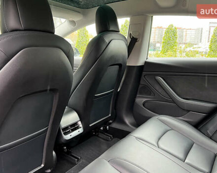 Синий Тесла Модель 3, объемом двигателя 0 л и пробегом 151 тыс. км за 17850 $, фото 18 на Automoto.ua