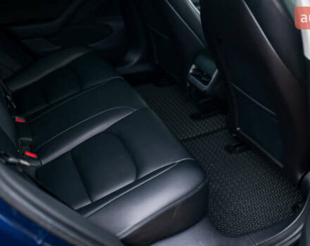 Синій Тесла Модель 3, об'ємом двигуна 0 л та пробігом 77 тис. км за 19999 $, фото 29 на Automoto.ua