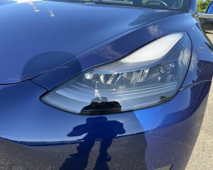 Синий Тесла Модель 3, объемом двигателя 0 л и пробегом 72 тыс. км за 16000 $, фото 3 на Automoto.ua