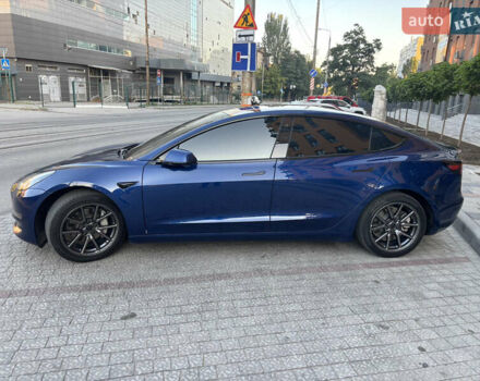 Синій Тесла Модель 3, об'ємом двигуна 0 л та пробігом 118 тис. км за 17000 $, фото 4 на Automoto.ua