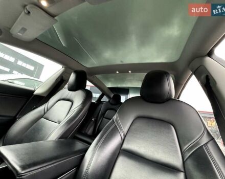 Синий Тесла Модель 3, объемом двигателя 0 л и пробегом 154 тыс. км за 16800 $, фото 19 на Automoto.ua