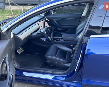 Синій Тесла Модель 3, об'ємом двигуна 0 л та пробігом 190 тис. км за 17500 $, фото 17 на Automoto.ua