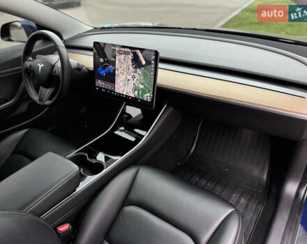 Синий Тесла Модель 3, объемом двигателя 0 л и пробегом 114 тыс. км за 19500 $, фото 16 на Automoto.ua