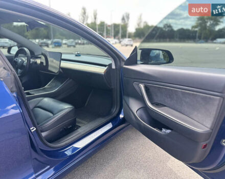 Синий Тесла Модель 3, объемом двигателя 0 л и пробегом 90 тыс. км за 19000 $, фото 11 на Automoto.ua
