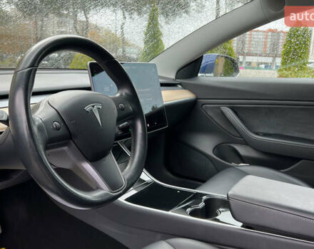 Синий Тесла Модель 3, объемом двигателя 0 л и пробегом 151 тыс. км за 17850 $, фото 9 на Automoto.ua