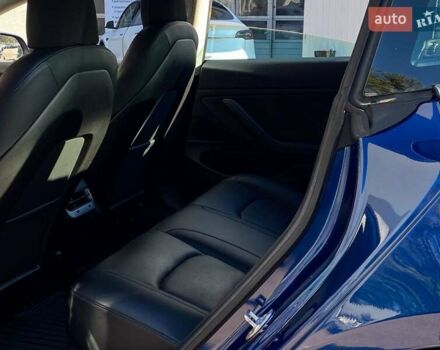 Синий Тесла Модель 3, объемом двигателя 0 л и пробегом 129 тыс. км за 17500 $, фото 13 на Automoto.ua