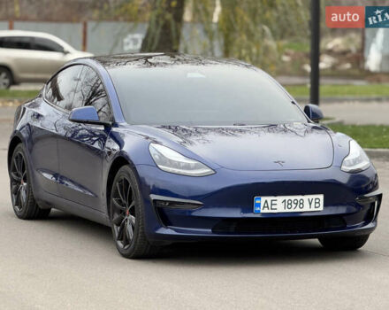Синий Тесла Модель 3, объемом двигателя 0 л и пробегом 114 тыс. км за 19500 $, фото 1 на Automoto.ua
