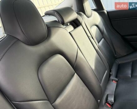 Синій Тесла Модель 3, об'ємом двигуна 0 л та пробігом 149 тис. км за 12899 $, фото 16 на Automoto.ua