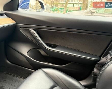 Синий Тесла Модель 3, объемом двигателя 0 л и пробегом 82 тыс. км за 18250 $, фото 10 на Automoto.ua