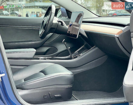 Синий Тесла Модель 3, объемом двигателя 0 л и пробегом 118 тыс. км за 21000 $, фото 7 на Automoto.ua