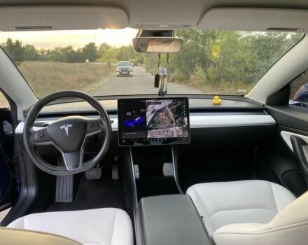Синий Тесла Модель 3, объемом двигателя 0 л и пробегом 92 тыс. км за 16500 $, фото 14 на Automoto.ua