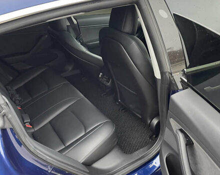 Синій Тесла Модель 3, об'ємом двигуна 0 л та пробігом 62 тис. км за 19200 $, фото 11 на Automoto.ua