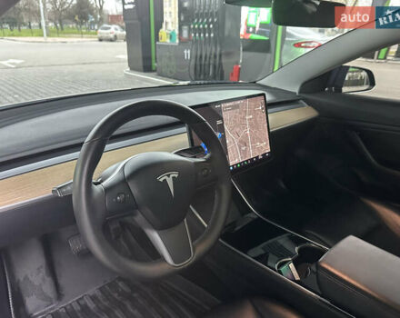 Синий Тесла Модель 3, объемом двигателя 0 л и пробегом 80 тыс. км за 15900 $, фото 45 на Automoto.ua